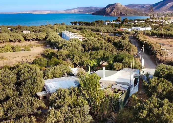 Manos Small House Kouremenos